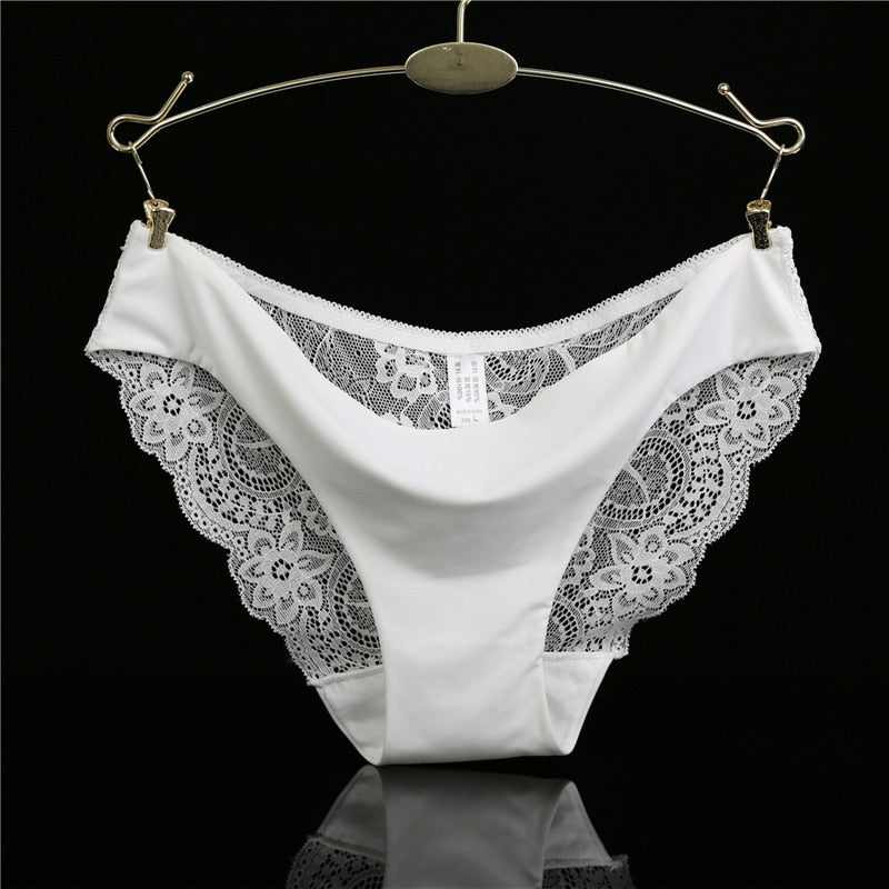 Seamless Lace Panties: Stunning, Breathable & Comfortable