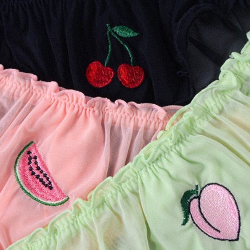 Stylish Briefs With Vibrant Fruit Prints