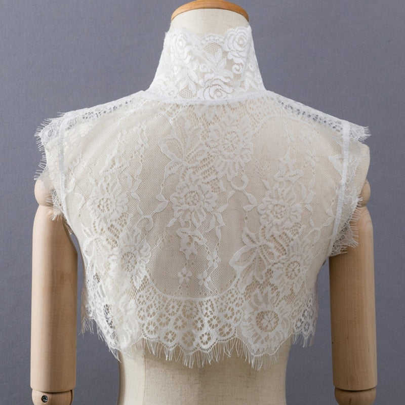 Elegant Lace Detachable Collar