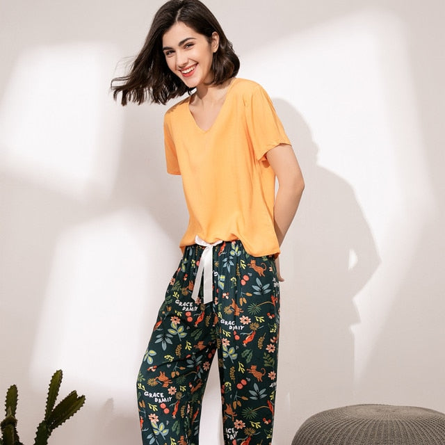 The Art Of Relaxation: Viscose Pajamas For A Luxe Lounging Experience