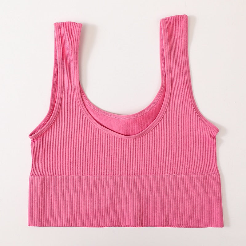 Seamless Scoop Neck Tank Top: Sexy, Comfy & Versatile