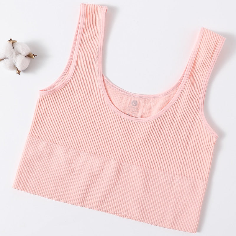Seamless Scoop Neck Tank Top: Sexy, Comfy & Versatile