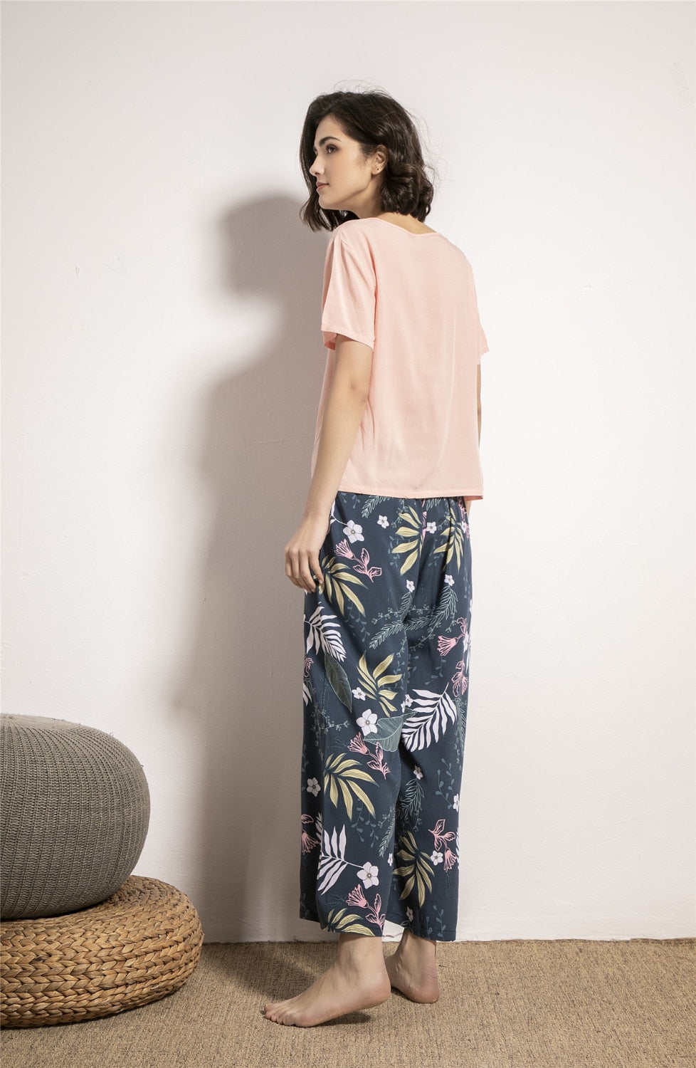 The Art Of Relaxation: Viscose Pajamas For A Luxe Lounging Experience