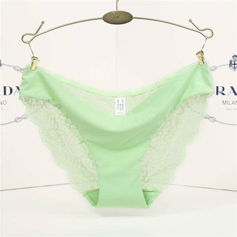 Seamless Lace Panties: Stunning, Breathable & Comfortable
