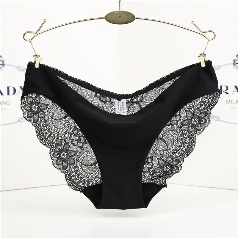 Seamless Lace Panties: Stunning, Breathable & Comfortable