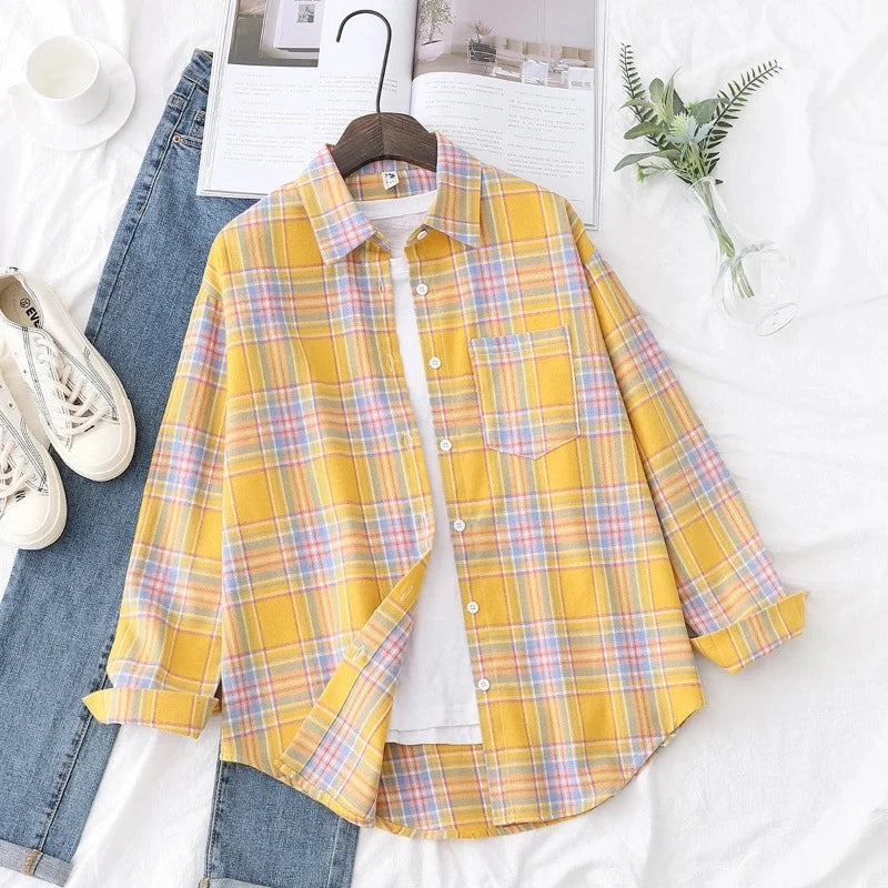 Year-Round Comfort: Women's Timeless Plaid Flannel Long Sleeve Shirt