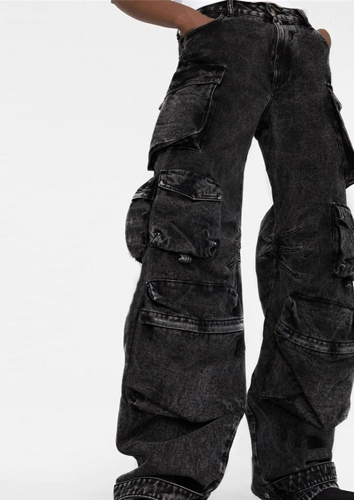 Pocket Symphony: Cargo Jeans In Patchwork Harmony