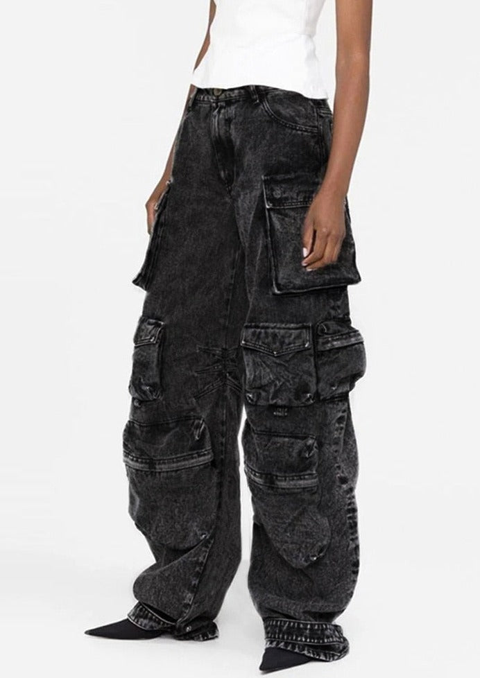 Pocket Symphony: Cargo Jeans In Patchwork Harmony