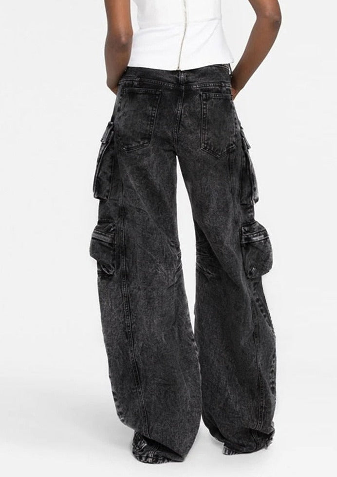 Pocket Symphony: Cargo Jeans In Patchwork Harmony