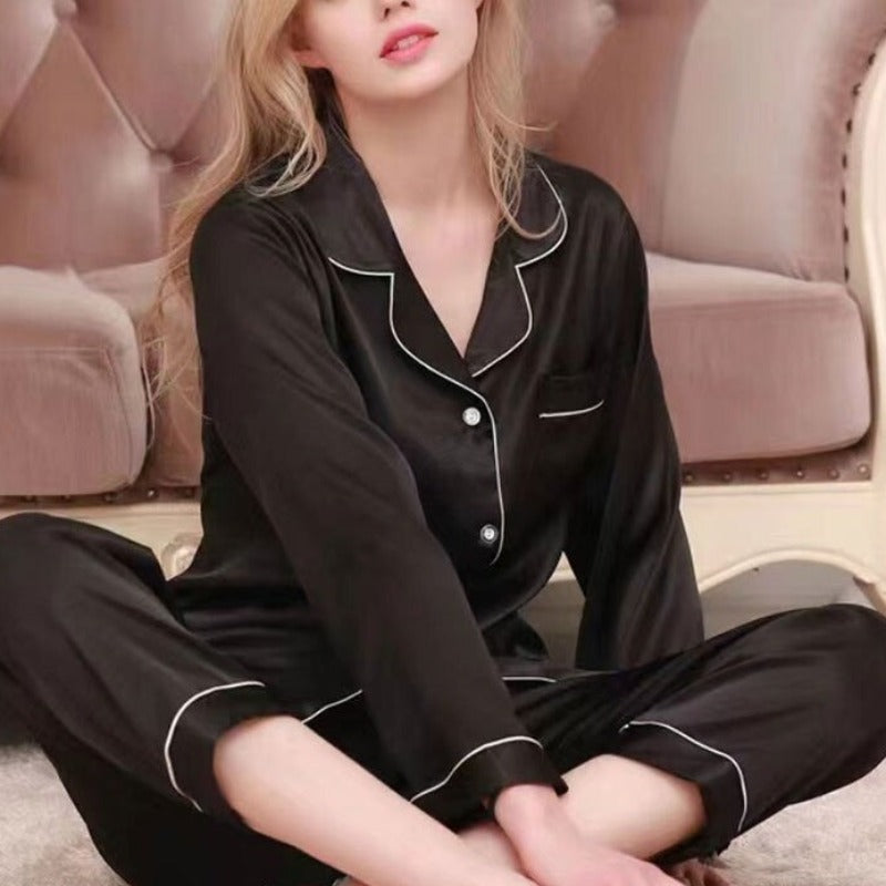 Ice Silk Satin Pajamas: A Luxurious Night's Sleep