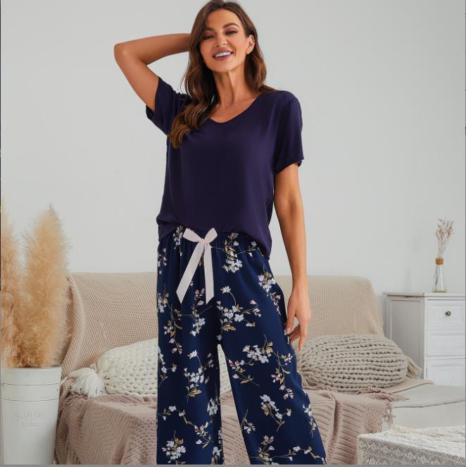 The Art Of Relaxation: Viscose Pajamas For A Luxe Lounging Experience