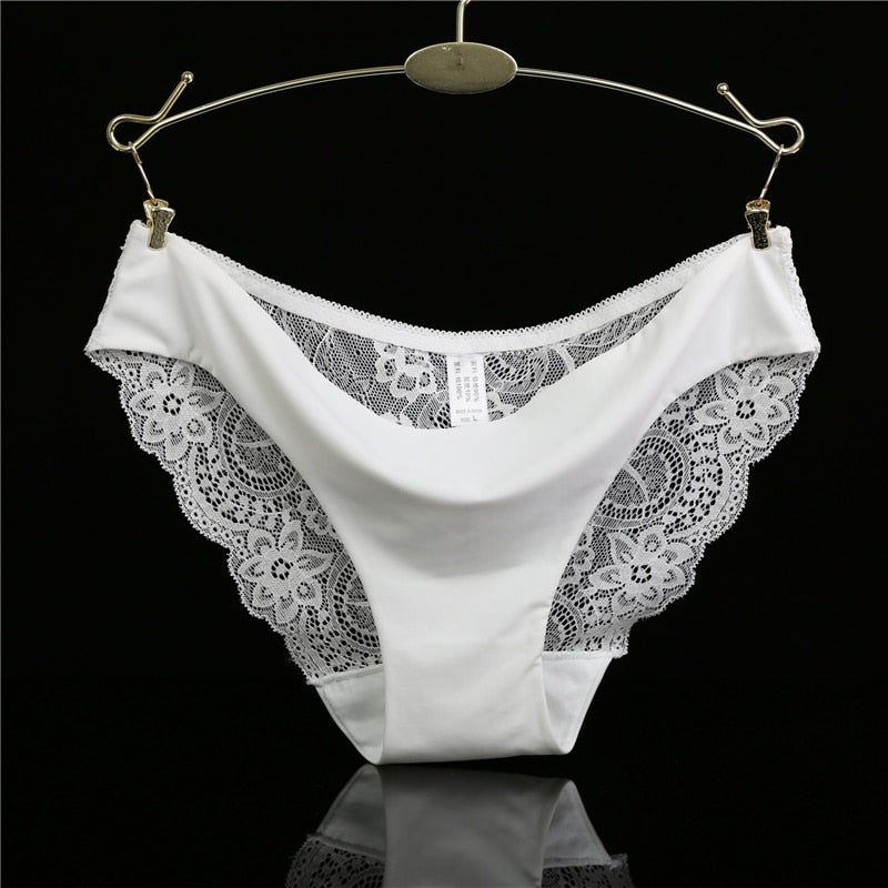Seamless Lace Panties: Stunning, Breathable & Comfortable