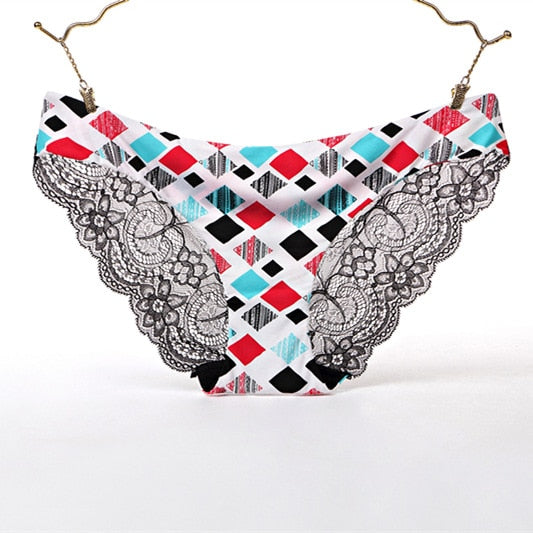 Seamless Lace Panties: Stunning, Breathable & Comfortable