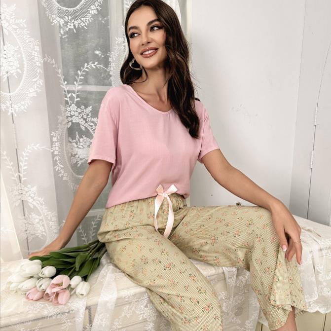 The Art Of Relaxation: Viscose Pajamas For A Luxe Lounging Experience