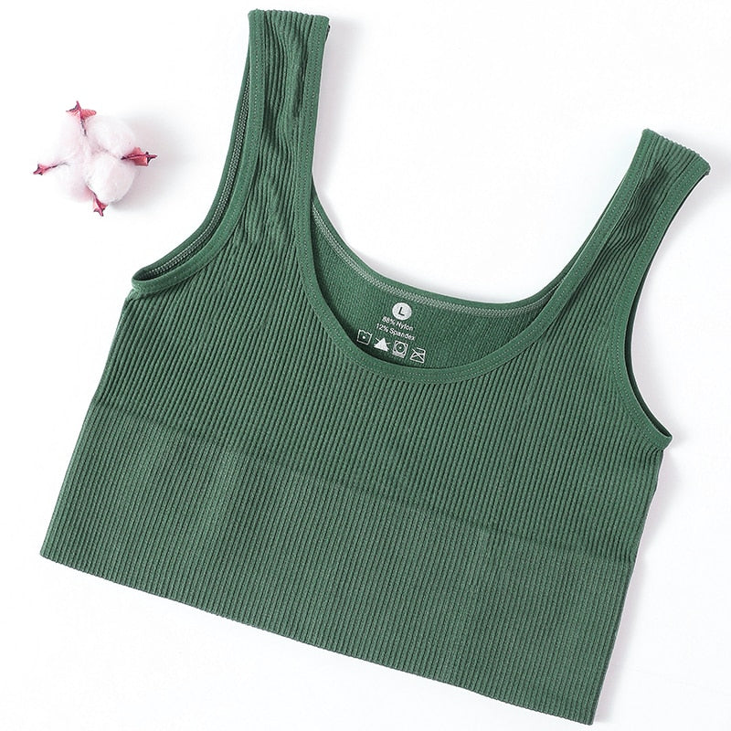 Seamless Scoop Neck Tank Top: Sexy, Comfy & Versatile