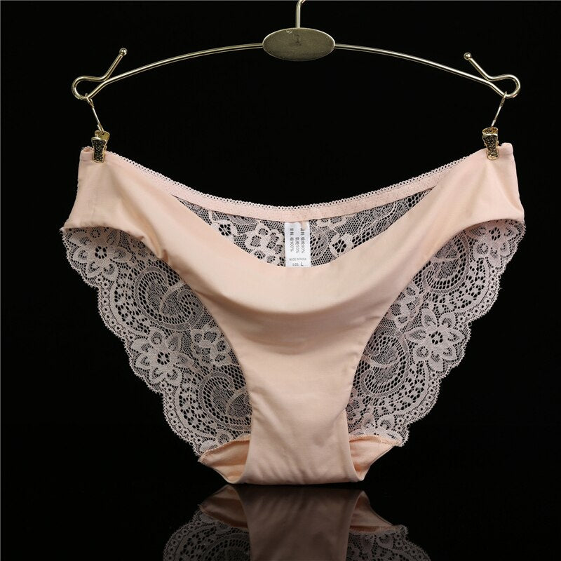 Seamless Lace Panties: Stunning, Breathable & Comfortable