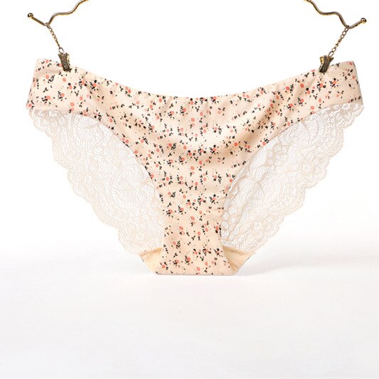 Seamless Lace Panties: Stunning, Breathable & Comfortable