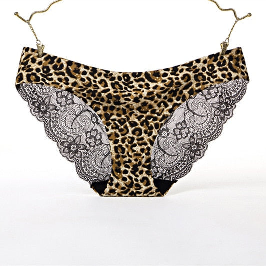 Seamless Lace Panties: Stunning, Breathable & Comfortable