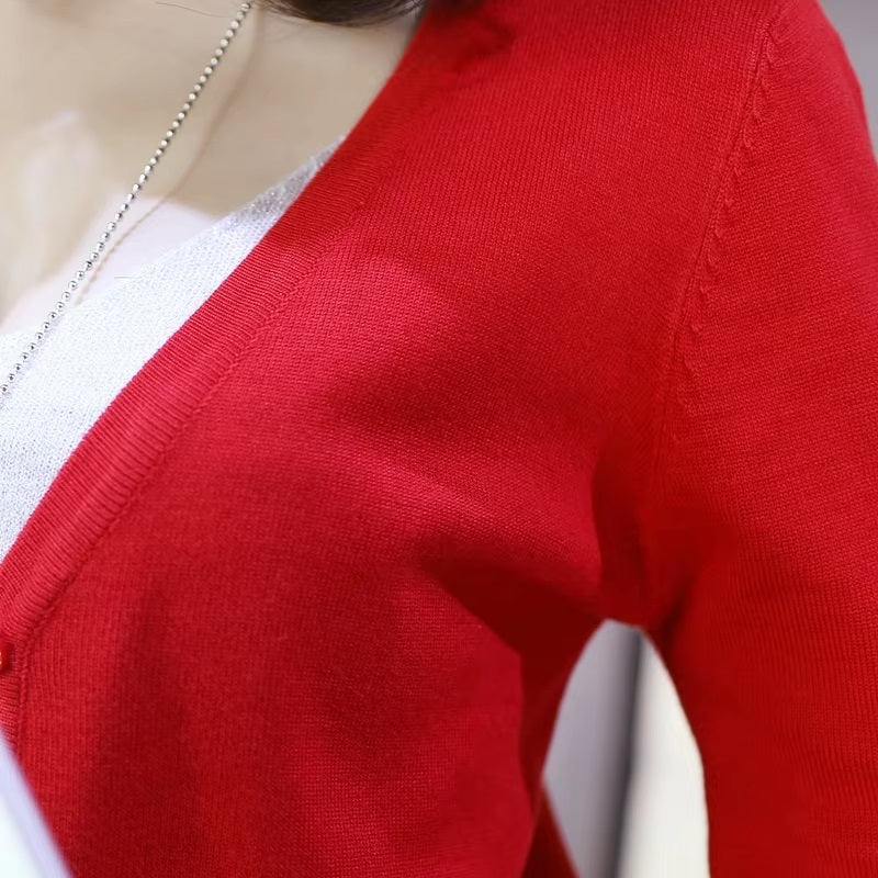 Effortless Chic: Women's Solid Color Knitted Cardigan