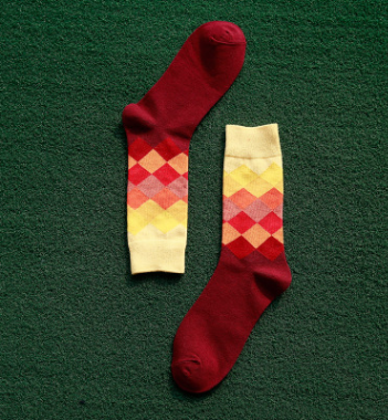 Colorful Comfort: Diamond Pattern, Cotton Socks