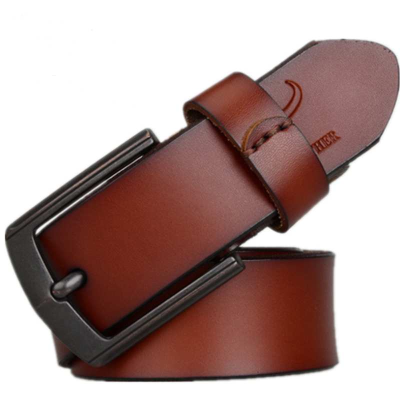 Sharpen Your Style: Dynamic Buckle Leather Belt