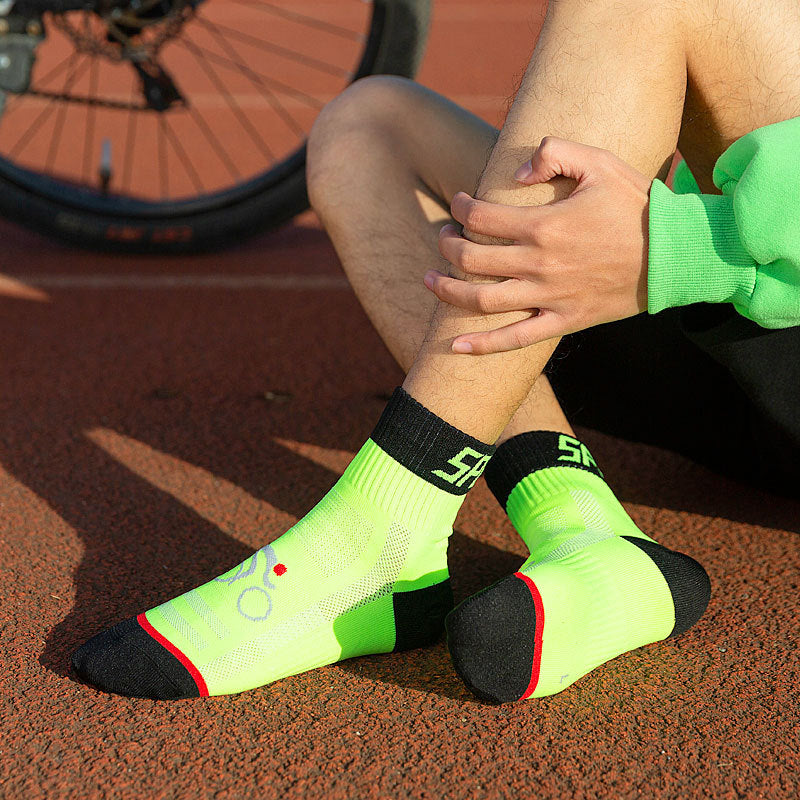 Unleash Your Inner Athlete: Pro Performance Sports Socks