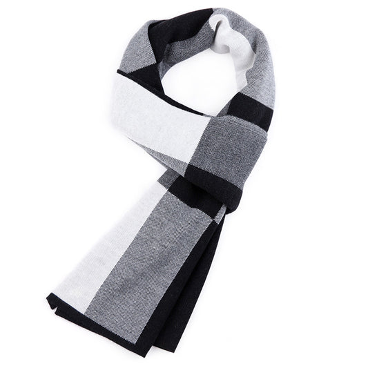 Stay Warm & Chic: Plaid Men's Scarves