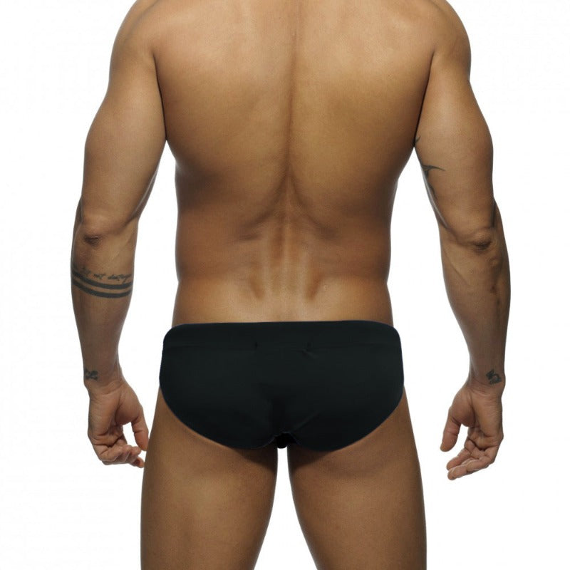 Super Sleek Dive Briefs: Cut Through The Water Like A Boss