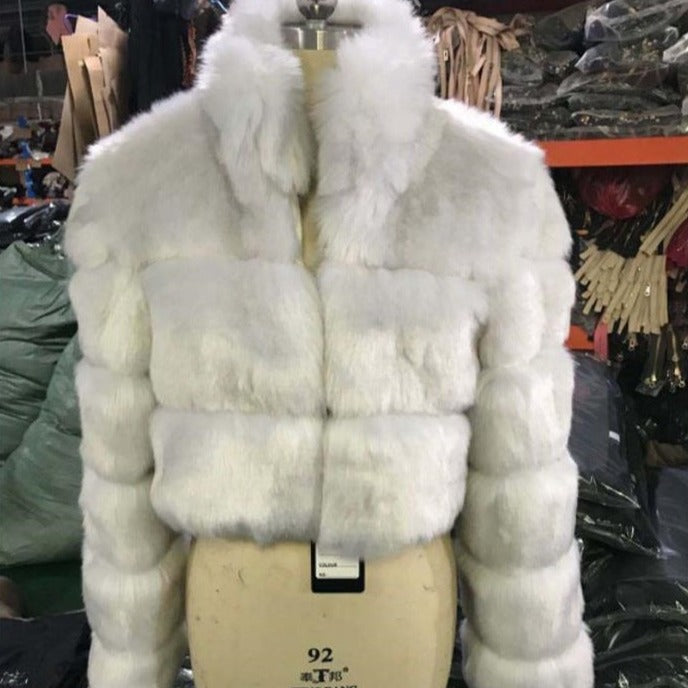 Luxurious Short Fur Coat