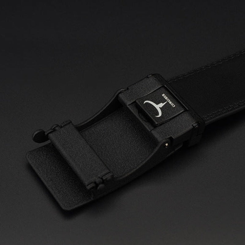 Sharpen Your Style: Dynamic Buckle Leather Belt