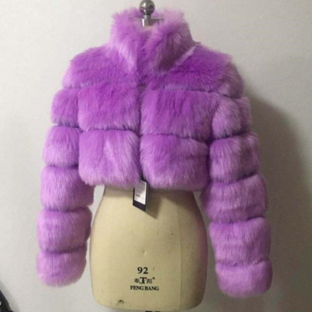 Luxurious Short Fur Coat