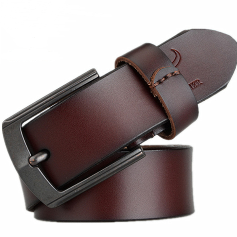 Sharpen Your Style: Dynamic Buckle Leather Belt