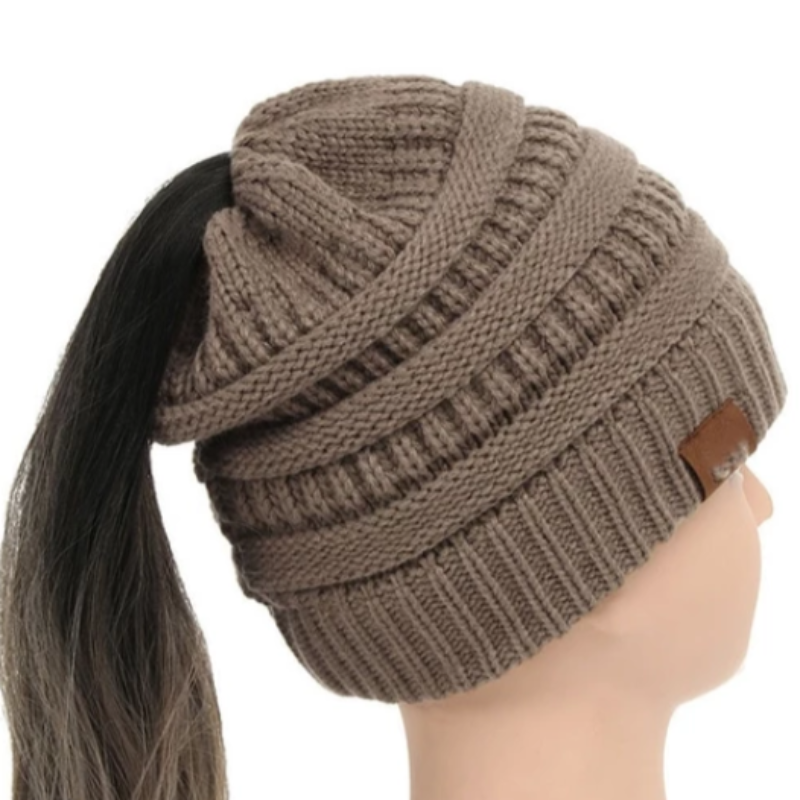 Cozy Cable Knit: The Chunky Beanie For Effortless Style