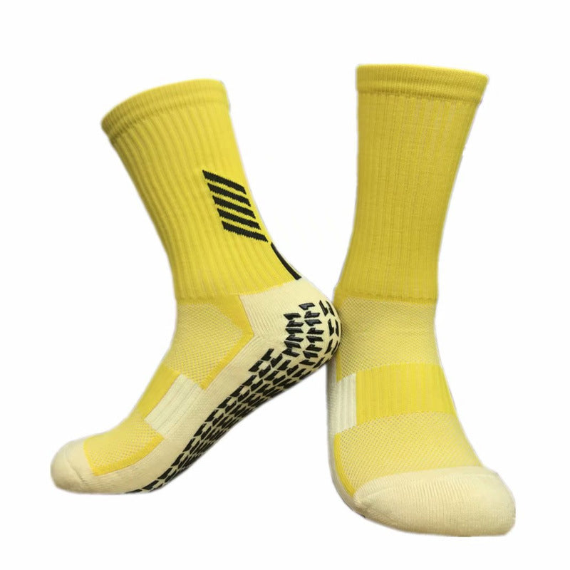 Crush The Competition: Mid-Tube Sports Socks For The Win