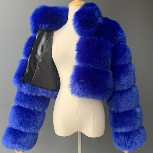 Luxurious Short Fur Coat