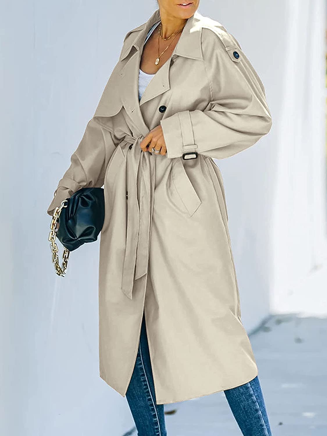 Trench Coat: A Timeless Investment In Your Wardrobe