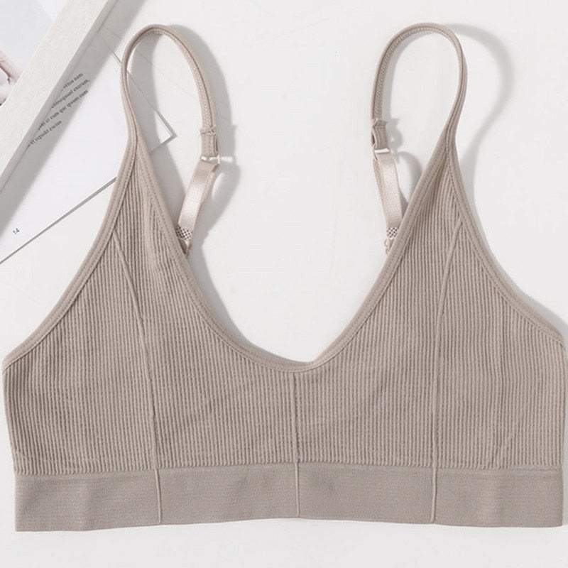 Invisible Confidence: The U-Back Seamless Bra - Your Secret Weapon For Backless Styles