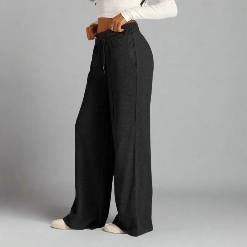 Relaxed Fit, Maximum Comfort: Women's Wide Leg Sweatpants