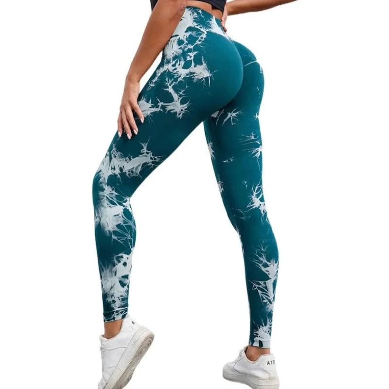 Free Spirit, Flowing Form: Tie-Dye Seamless Leggings For Untamed Souls