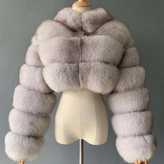 Luxurious Short Fur Coat